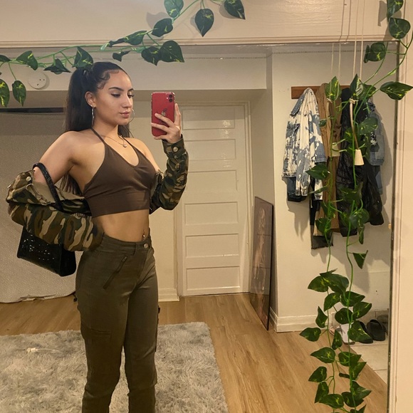 Meet your Posher, V - Picture 1 of 1